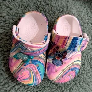 Crocs for baby child pastel swirl design with jibbitz size 4